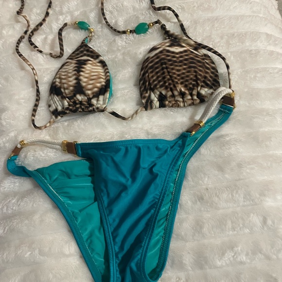 Vix lot of 2 XS bikini tops - Picture 12 of 14